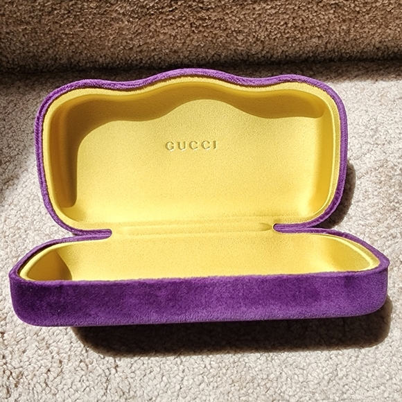 Gucci Eyeglasses Case - Picture 7 of 8